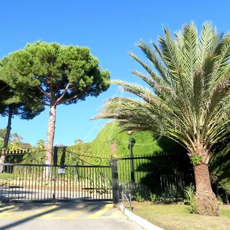 Appartement Dans Residence De Haut Standing Vallauris